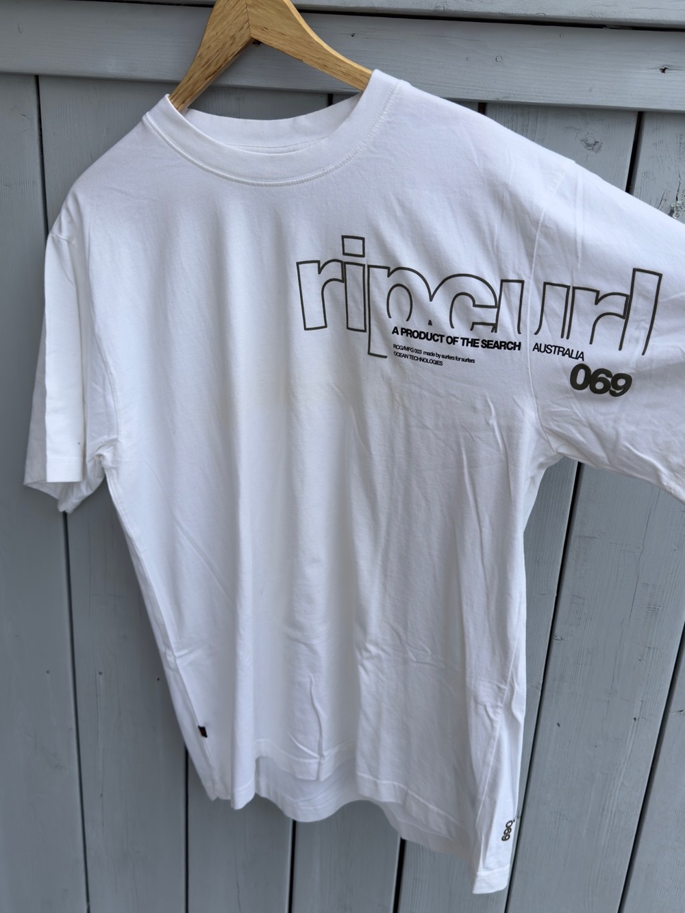 Vintage Rip Curl White Logo Graphic Men's Tee